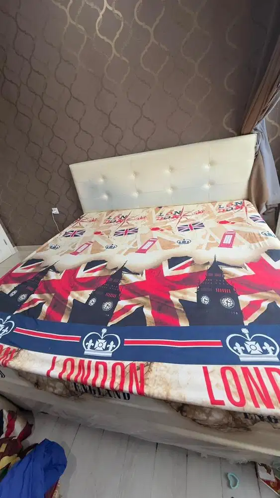 kasur + dipan comforta 200x200