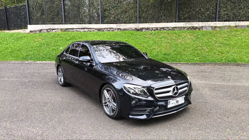 Mercedes-benz E350 AMG 2019.