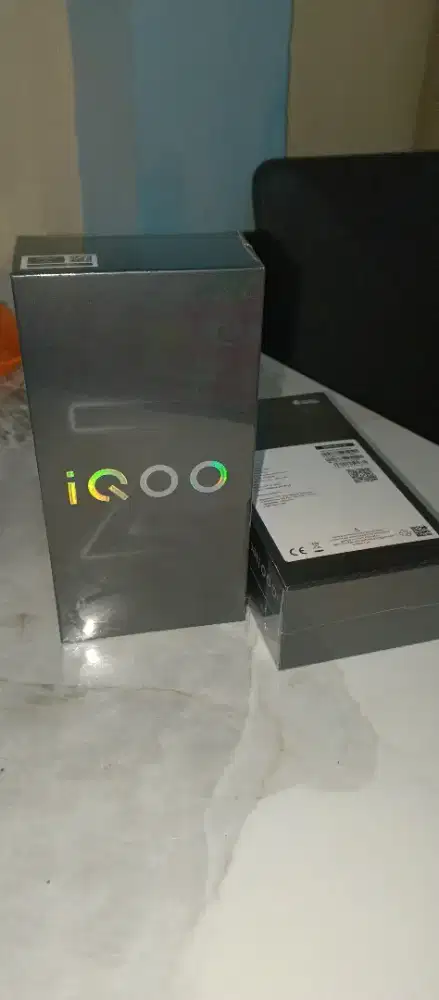 Iqoo z9X 5G 8/256 Baru Garansi Resmi