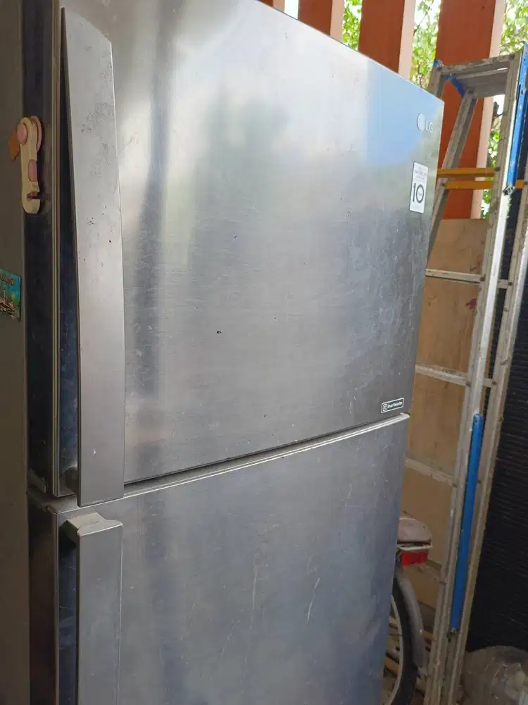 Kulkas LG 2 pintu kondisi tidak dapat digunakan (kompresor rusak)