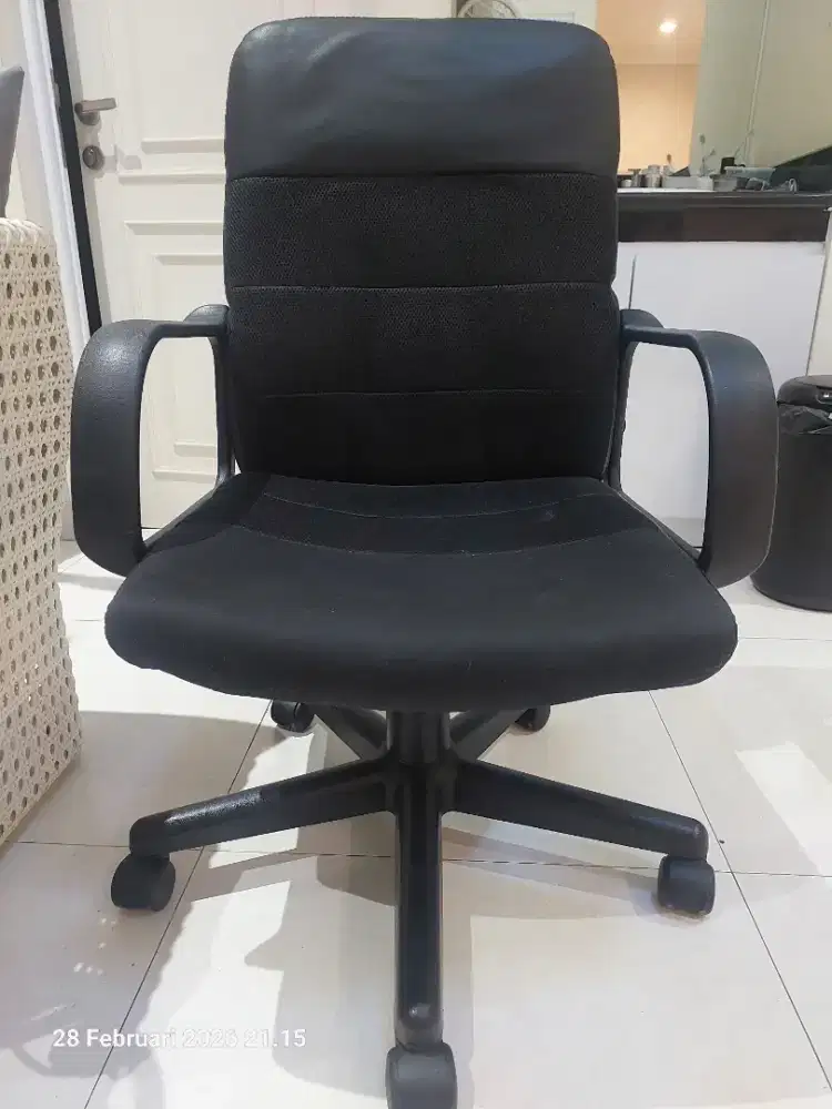 Kursi Kerja Merk Informa