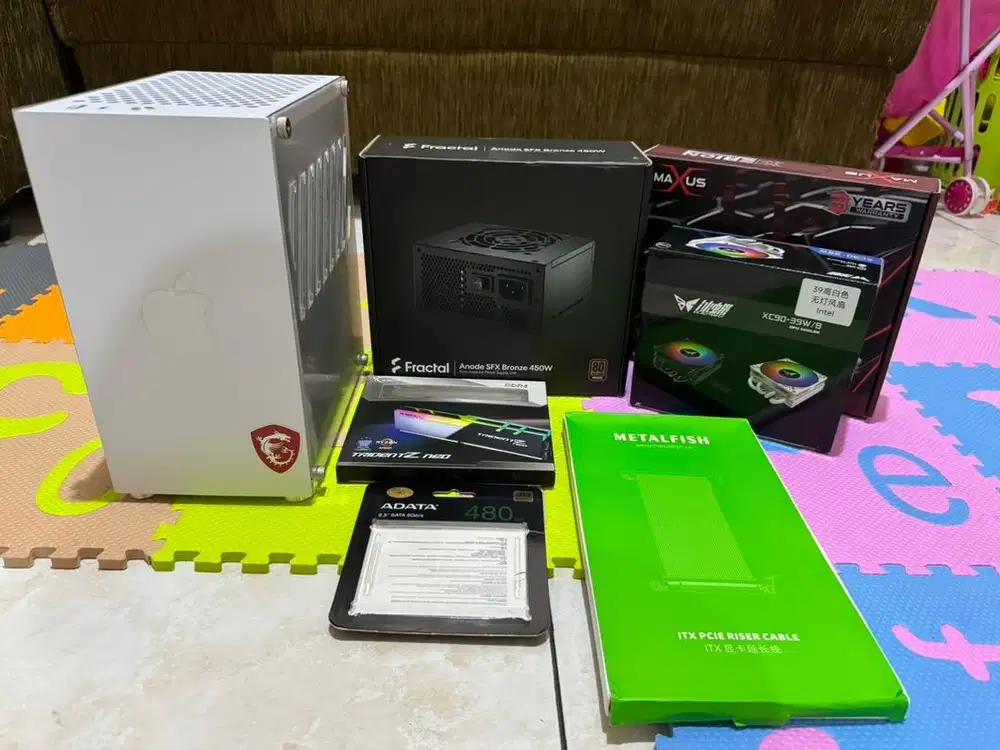 Mini PC Portable (PC ITX GAMING) Intel i5 9400 RAM 16gb vga RX 6600 XT