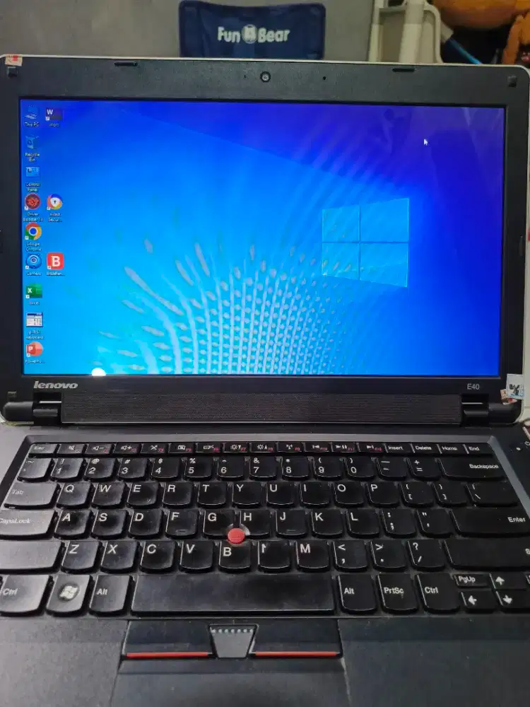 Lenovo Thinkpad E40 Normal Bagus