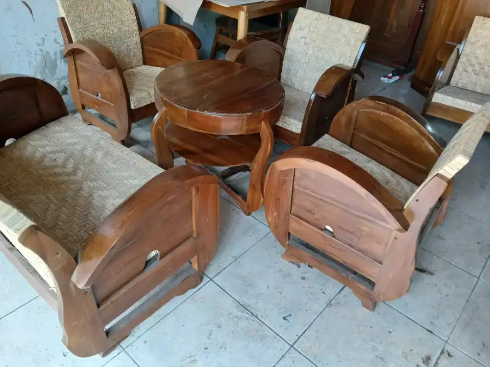 Kursi Sedan Rotan Jadul Antik Lawasan