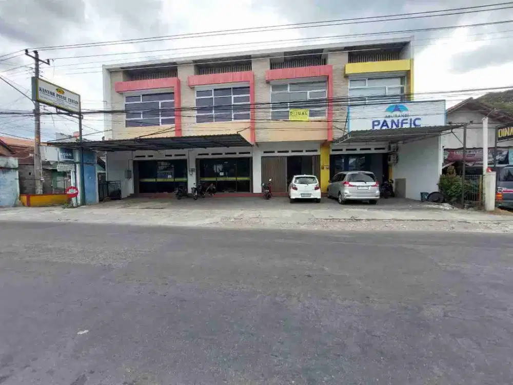 Ruko Hak Milik Tepi Jl. Kabupaten, Selatan RSA UGM dalam RingRoad