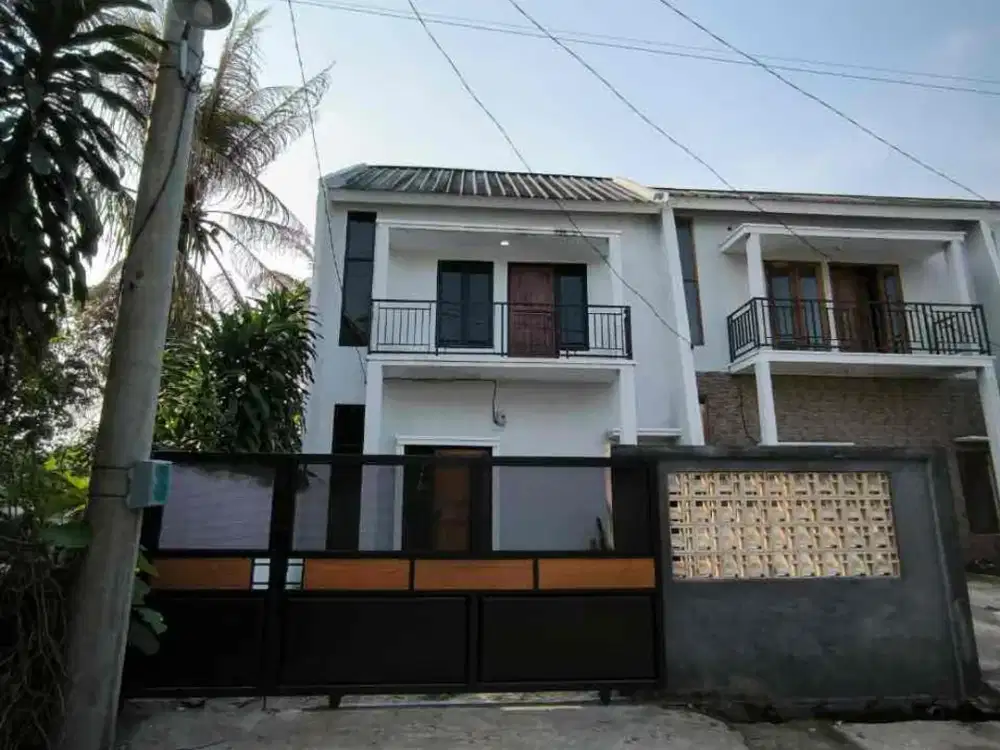 Rumah Ready 2 Lantai Nempel Stasiun Tanpa Bi Checking