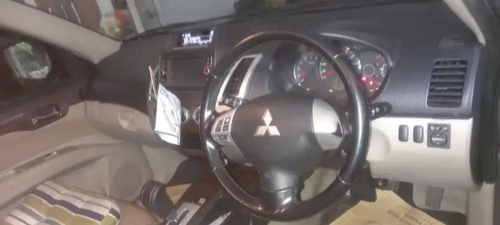 Pajero sport Abu-abu