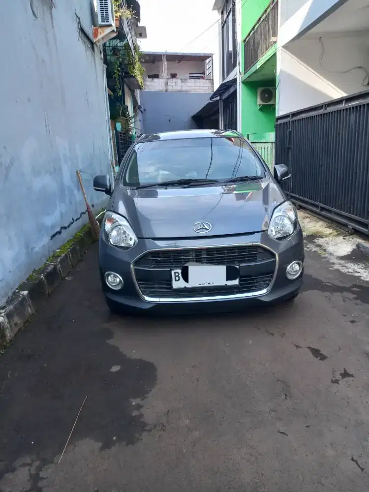 Daihatsu Ayla 2014 type X abu2 metalik
