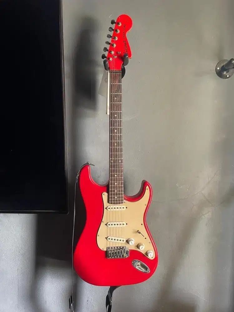 Aria Pro II Strikin Sound