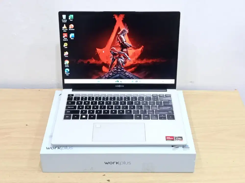 Advan Workplus 1701 prosesor AMD Ryzen 7-7735HS RAM 16GB SSD 512GB