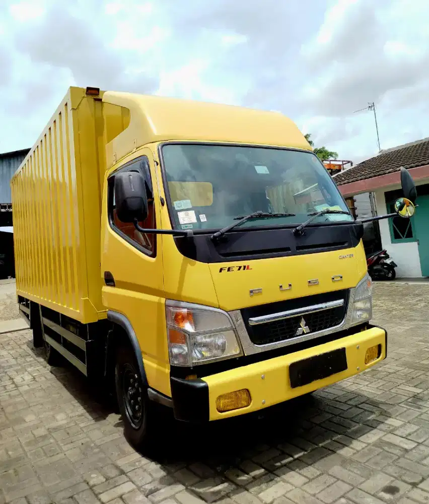 MITSUBISHI COLT DIESEL CANTER 4 BAN SUPER LONG BOX KONDISI SPERTI BARU