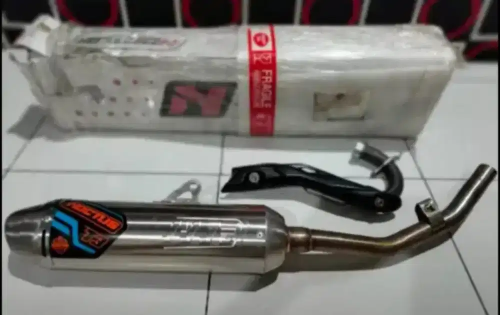 Knalpot KLX / D tracker