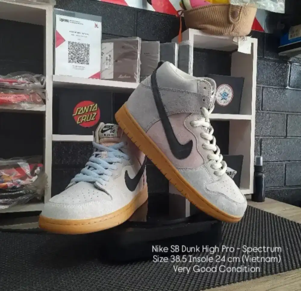 Sepatu Nike SB Dunk High Pro Spectrum Size 38.5 Insole 24