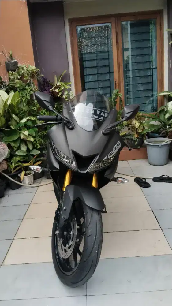 YAMAHA YZF R15 2021 Hitam