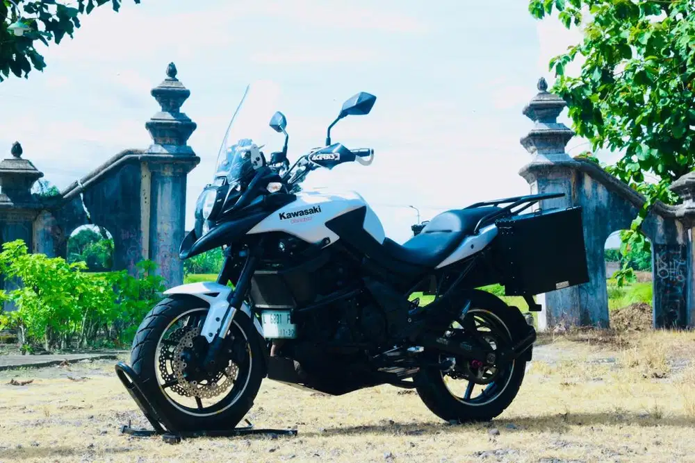 Kawasaki versys 650 like new CB500X Himalaya KTM 390adventure