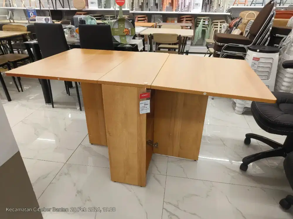 Selma Meja Makan Lipat Harwich Harga normal 1.599.000 promo 1.299.000