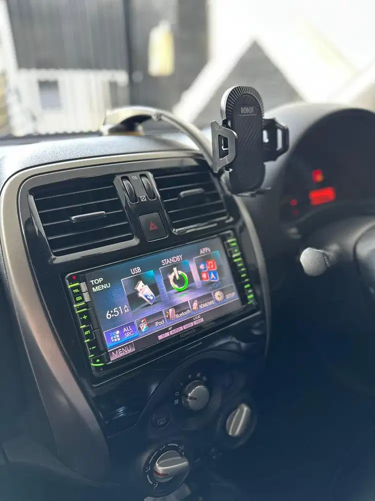 Dijual Nissan March 1.2 L MT 2017