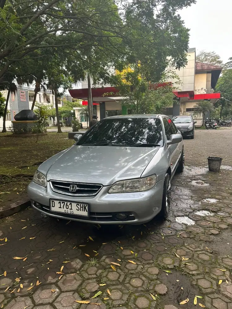 Honda Accord 2001 Bensin