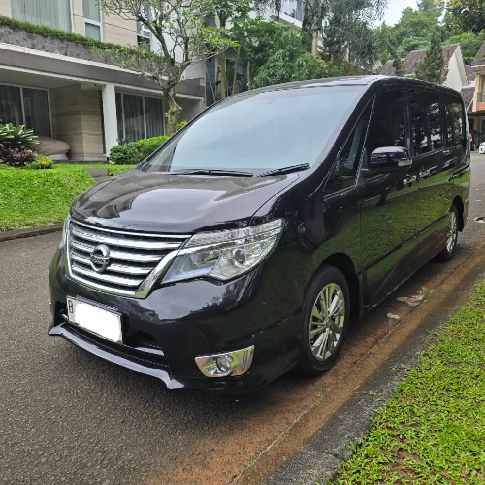 Nissan Serena highway star HWS at matic th 2017 hitam