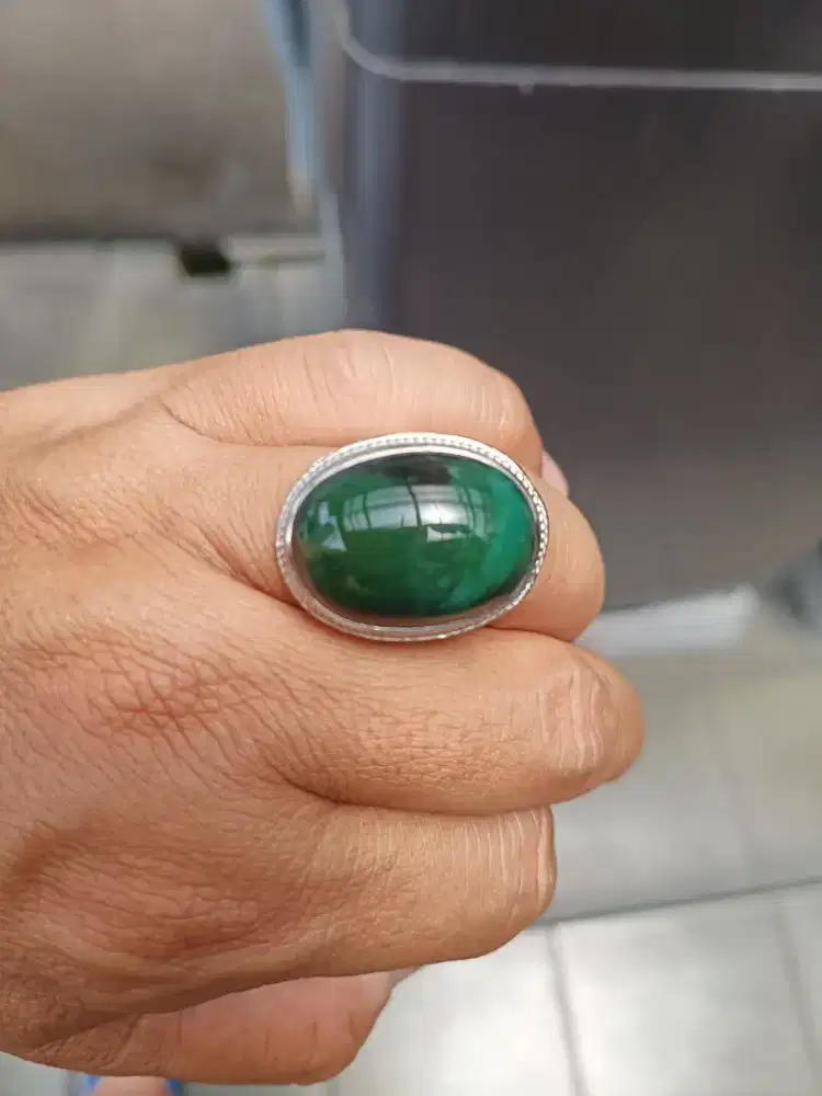 Cincin batu bacan