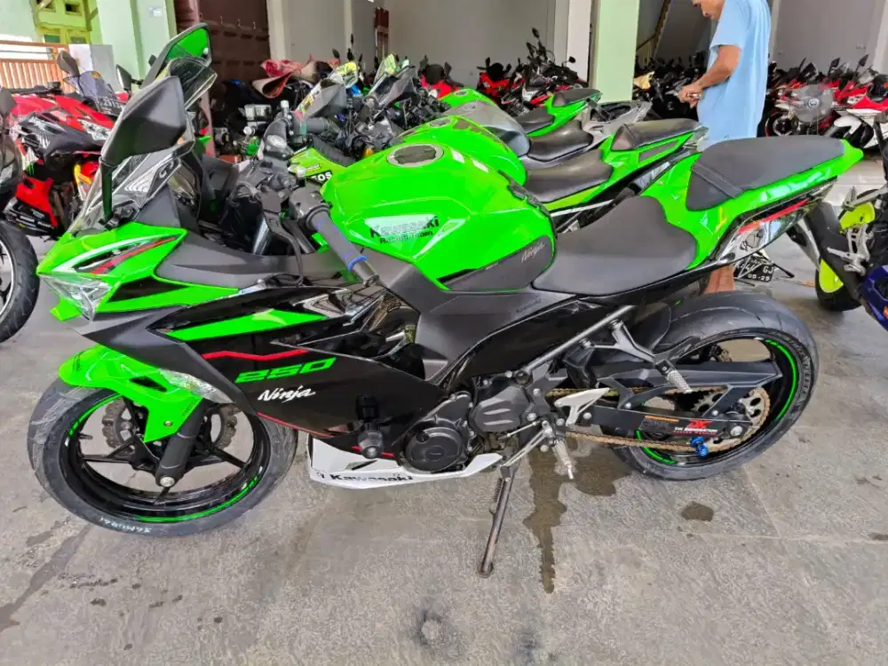 MOTOR NINJA WARNA HIJAU 2021 KEYLES