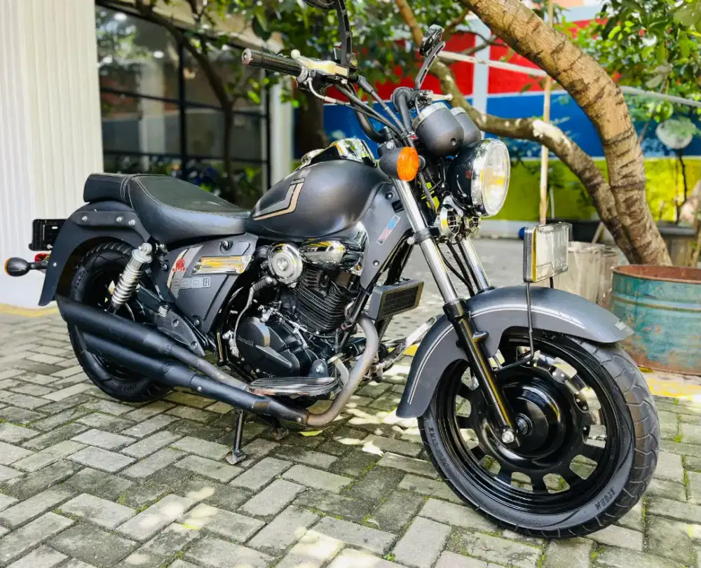 Benelli motobi 200 efi