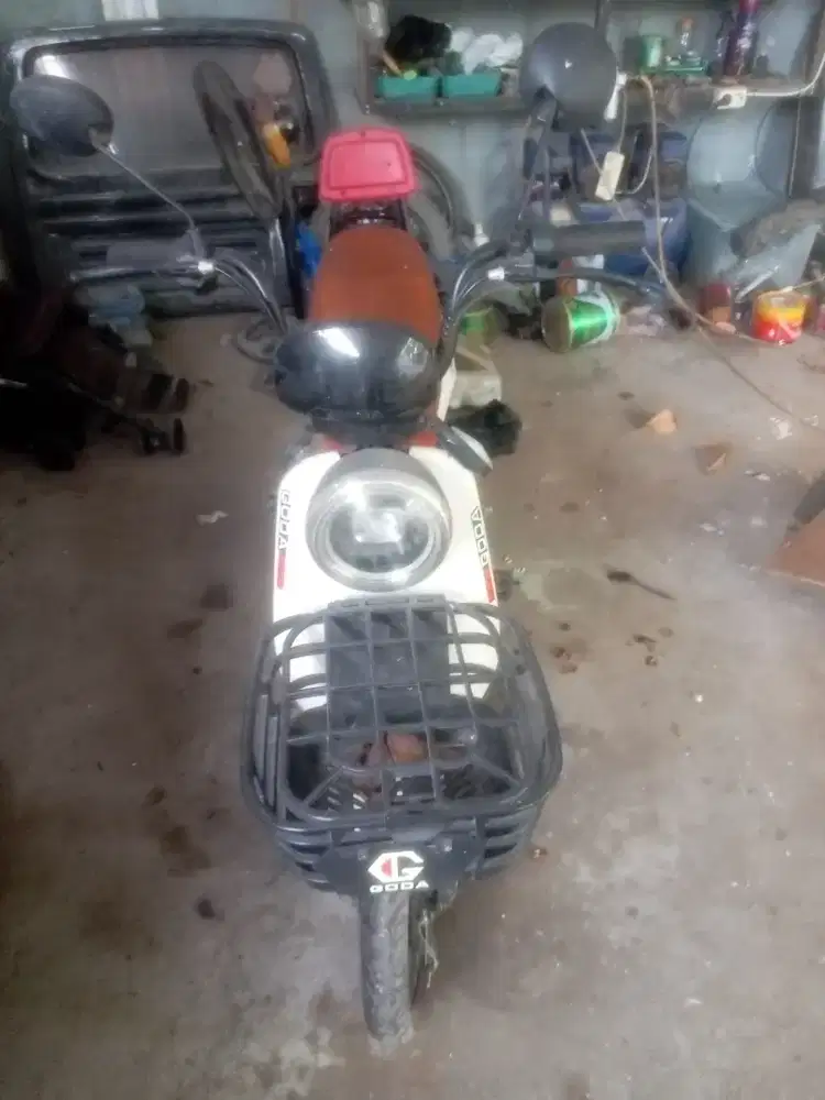 Sepeda listrik merek goda