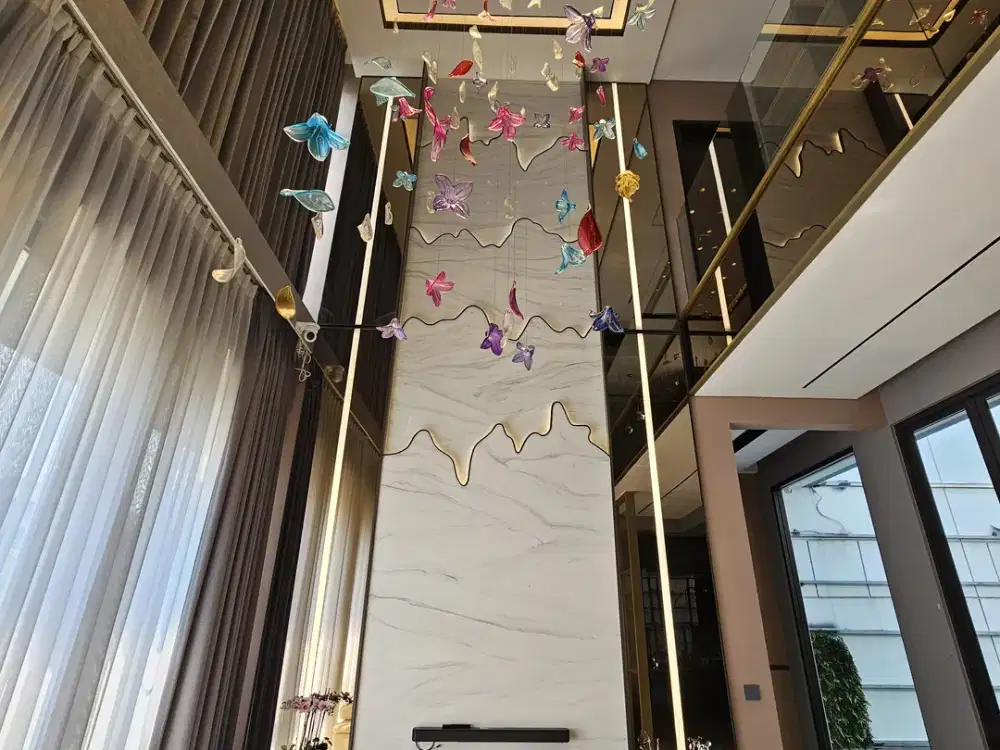 RUMAH 3 LANTAI FULL FURNISH ADA LIFT DAN KOLAM RENANG DI Cluster LakeWood TANGERANG | DIJUAL RUMAH PINTAR 4 Kamar Tidur+1 SUDAH DILENGKAPI SOLAR PANEL