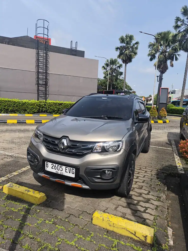 2019 Renault kwid 2 tone b.u