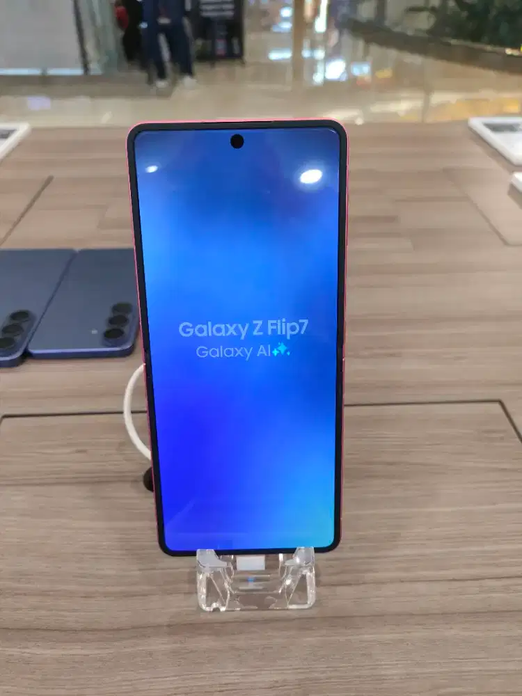 Samsung Galaxy Z Flip7