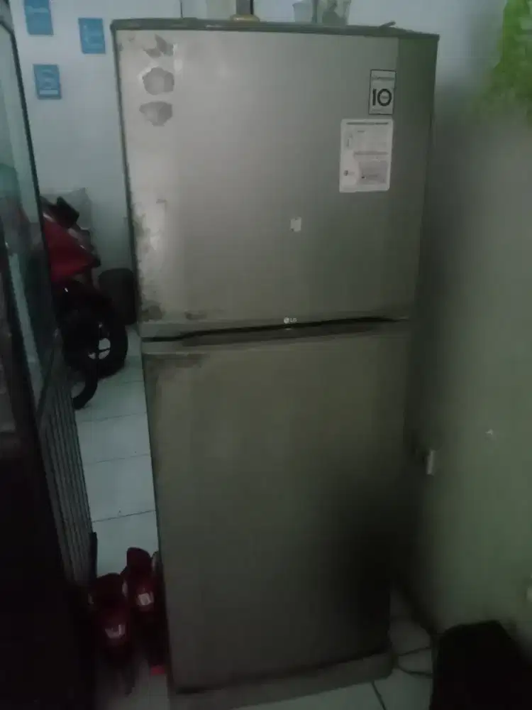 Kulkas LG dua pintu