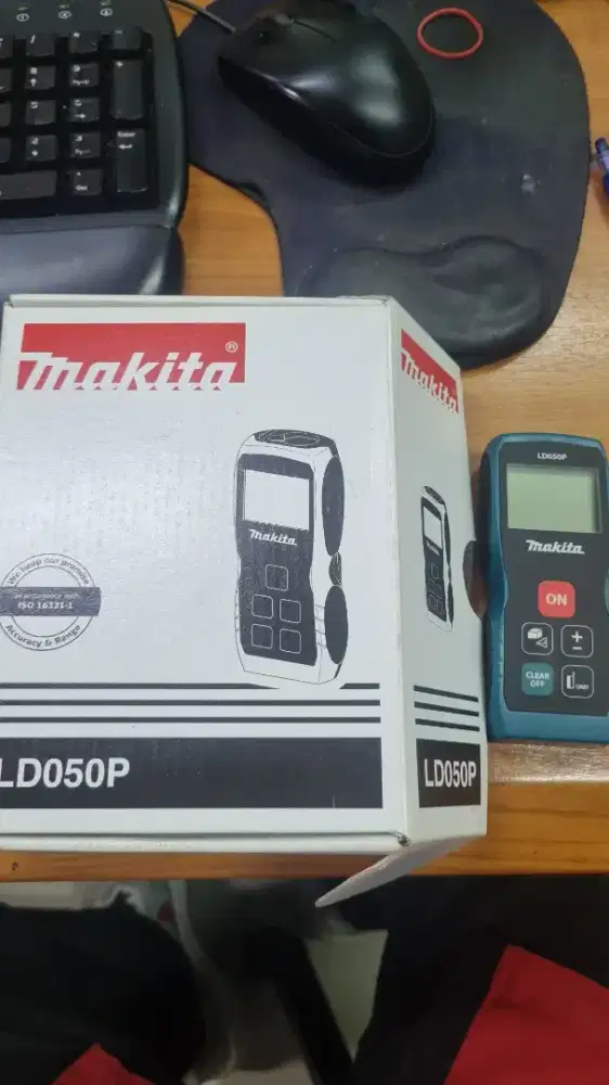 Meteran Laser Digital Makita LD050P