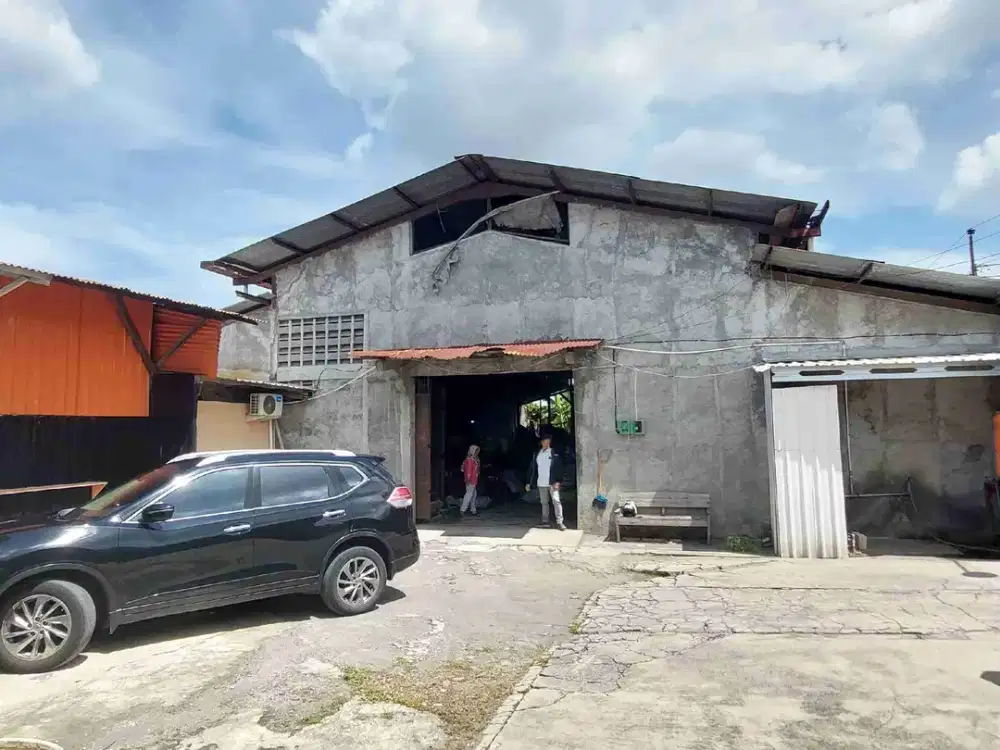 Gudang Ex Garment di Cemani, Grogol, Solo Baru