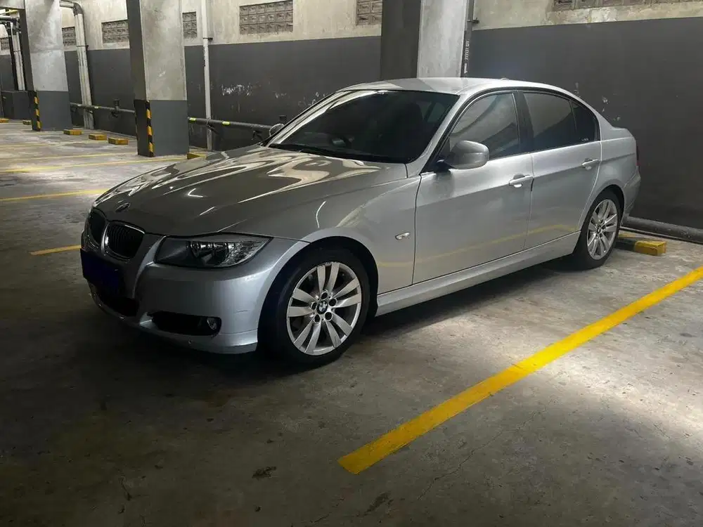 Bmw 320i e90 2010/2011 low km istimewa
