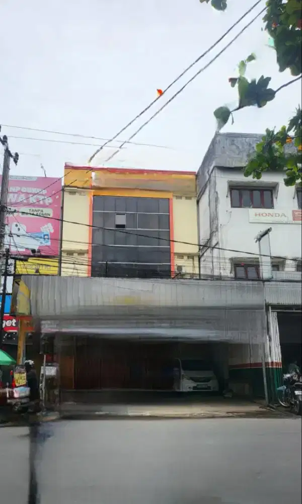 Dijual ruko 3 lantai di veteran Banjarmasin
