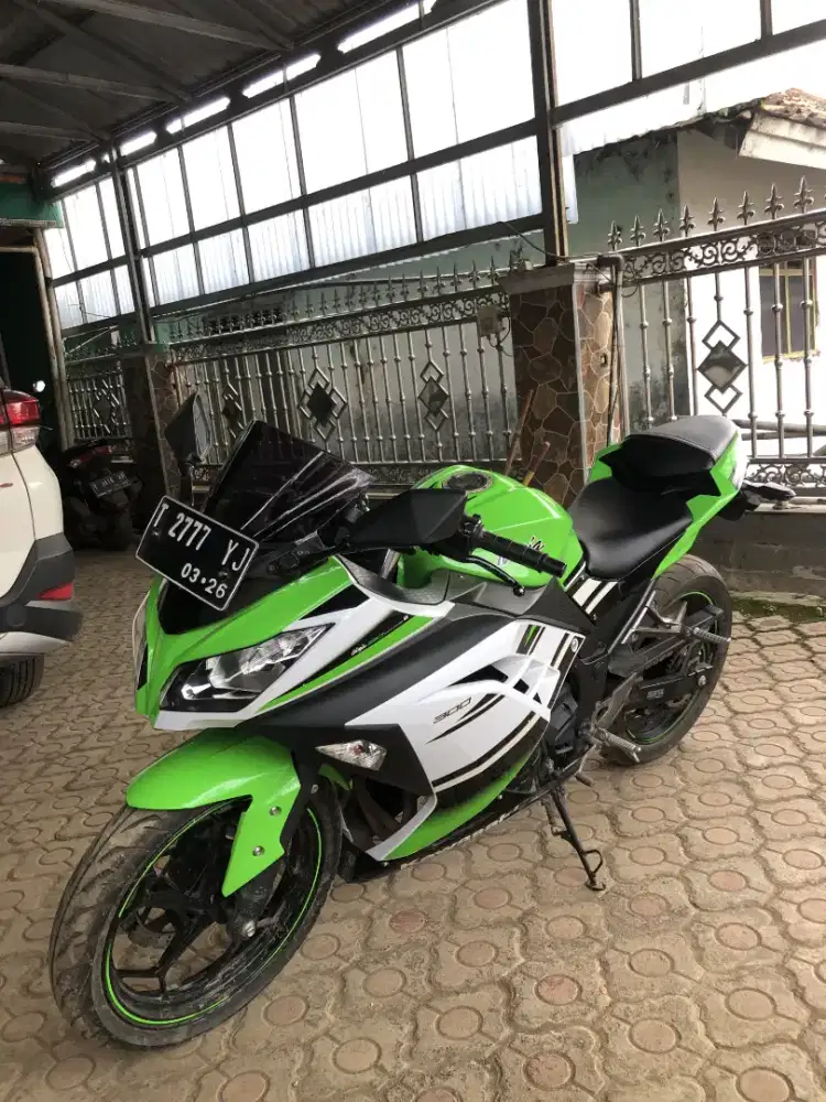 Ninja 300cc aniversary 30th ninja kawasaki