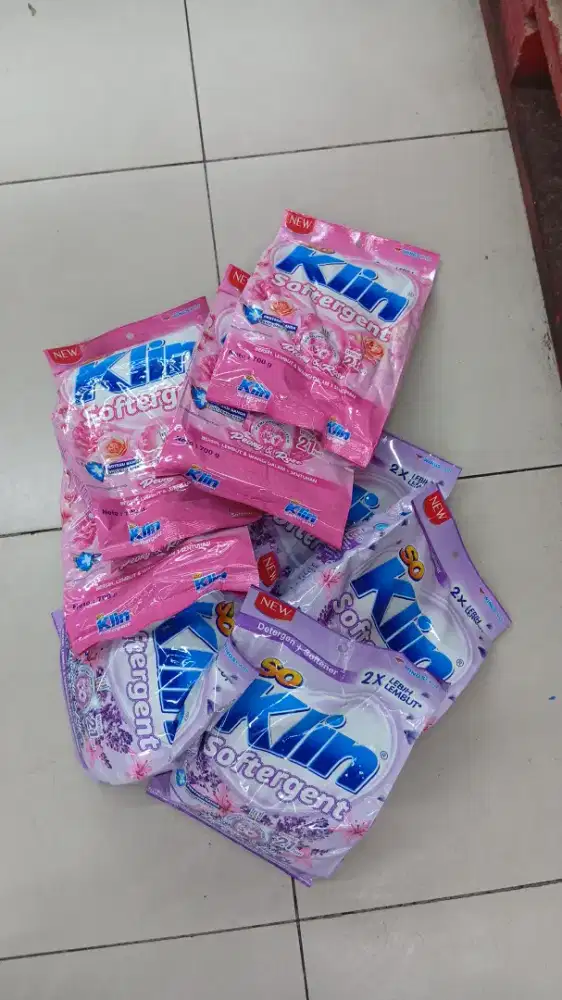 Pasang rak shopfitting pindahan lengkap shampo, wipol, barang jualan