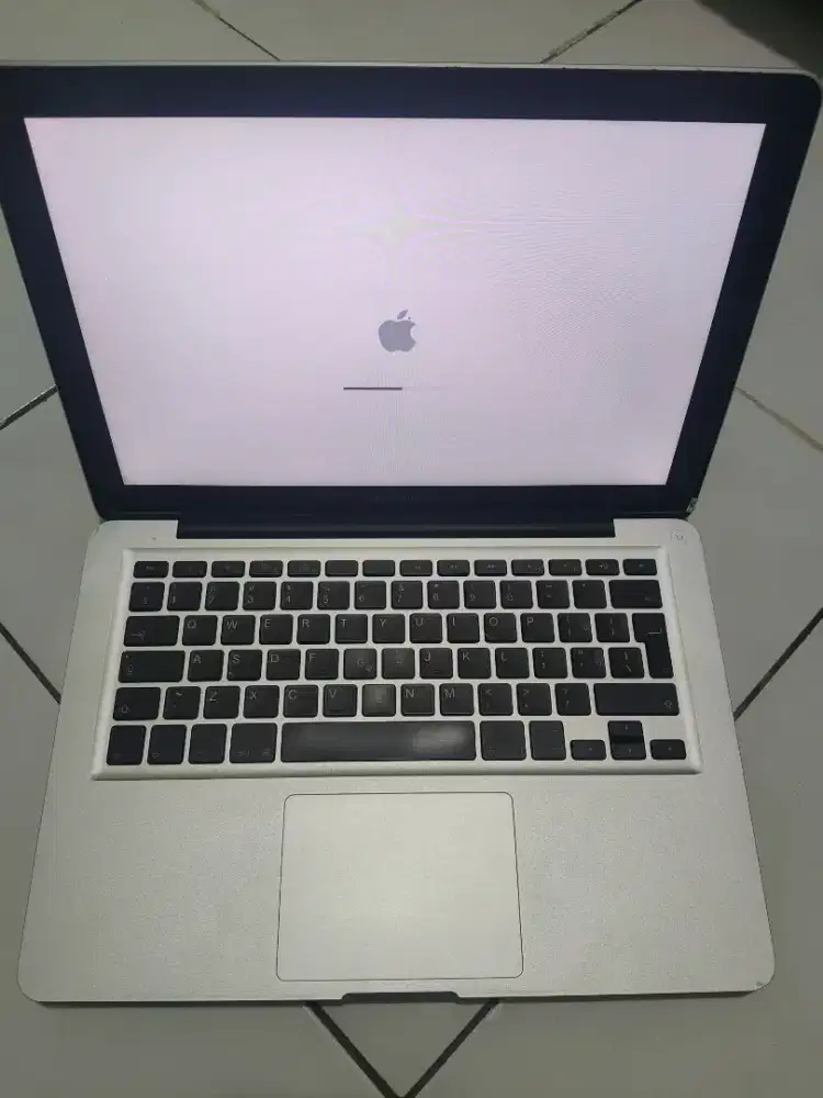 Macbook pro 13 i5/8gb/500gb