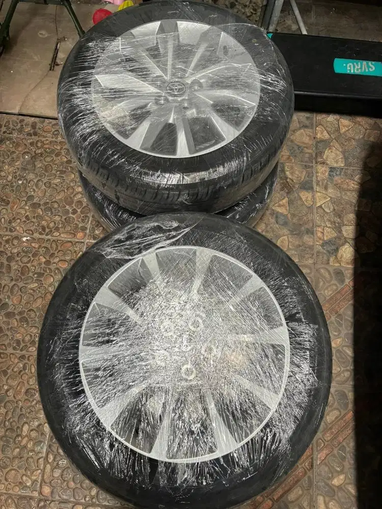 VELG ORIGINAL R17 INNOVA ZENIX V