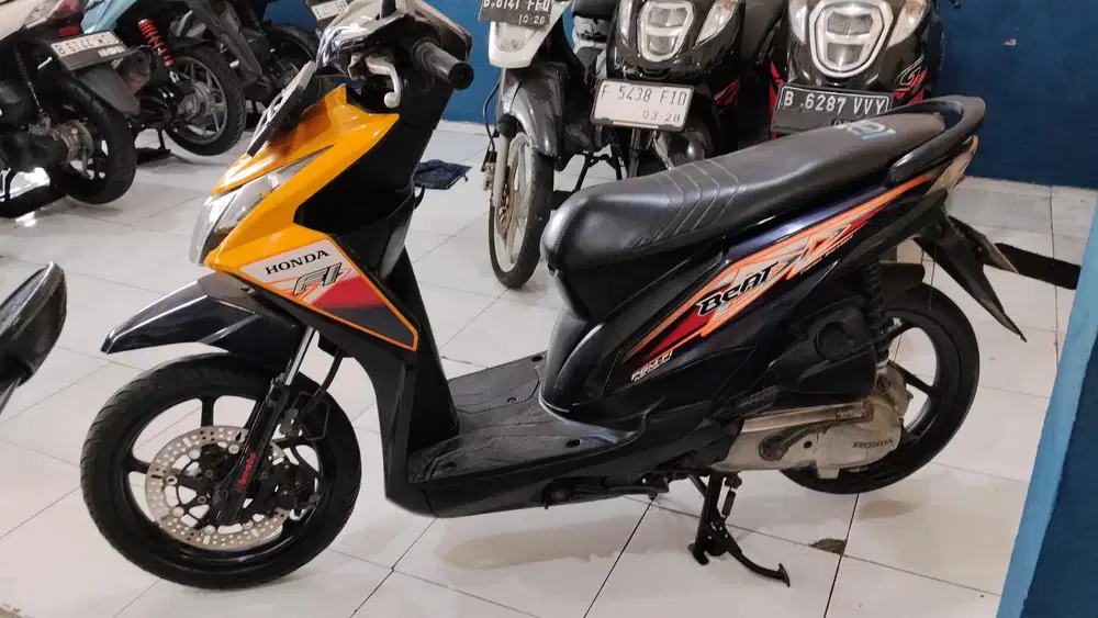 Dijual Honda beat fi 2014 super gress pajak hidup