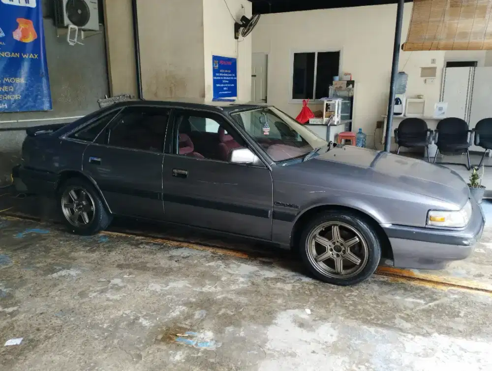 Dijual. Mazda capella 626 HB thn 1989