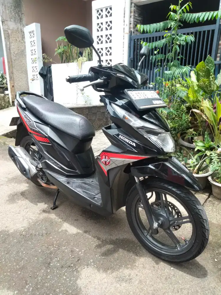 Honda Beat ECO tahun 2017 siap pakai