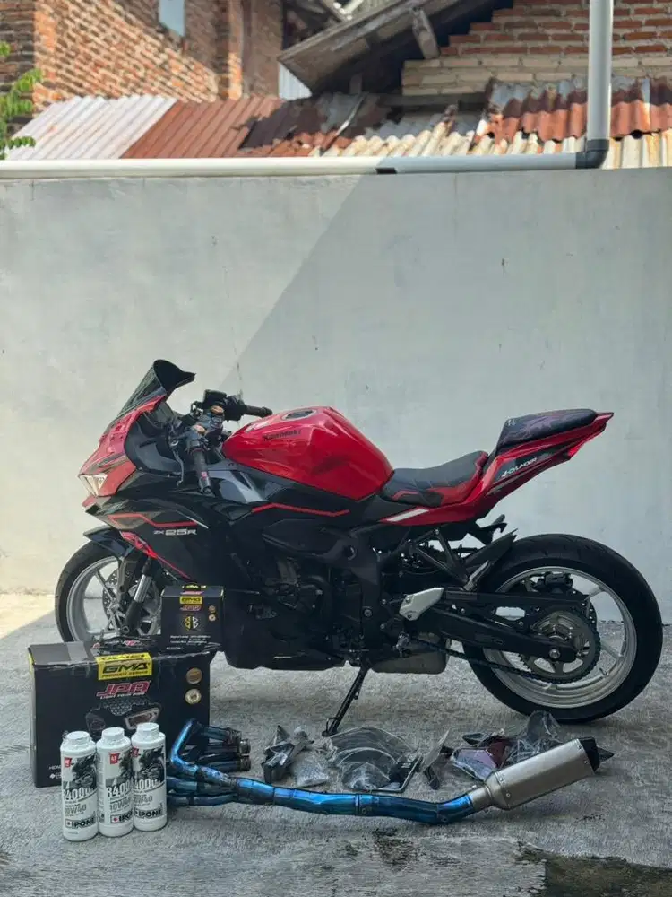 Kawasaki Zx25R ABS SE Quickshifter Passion Red