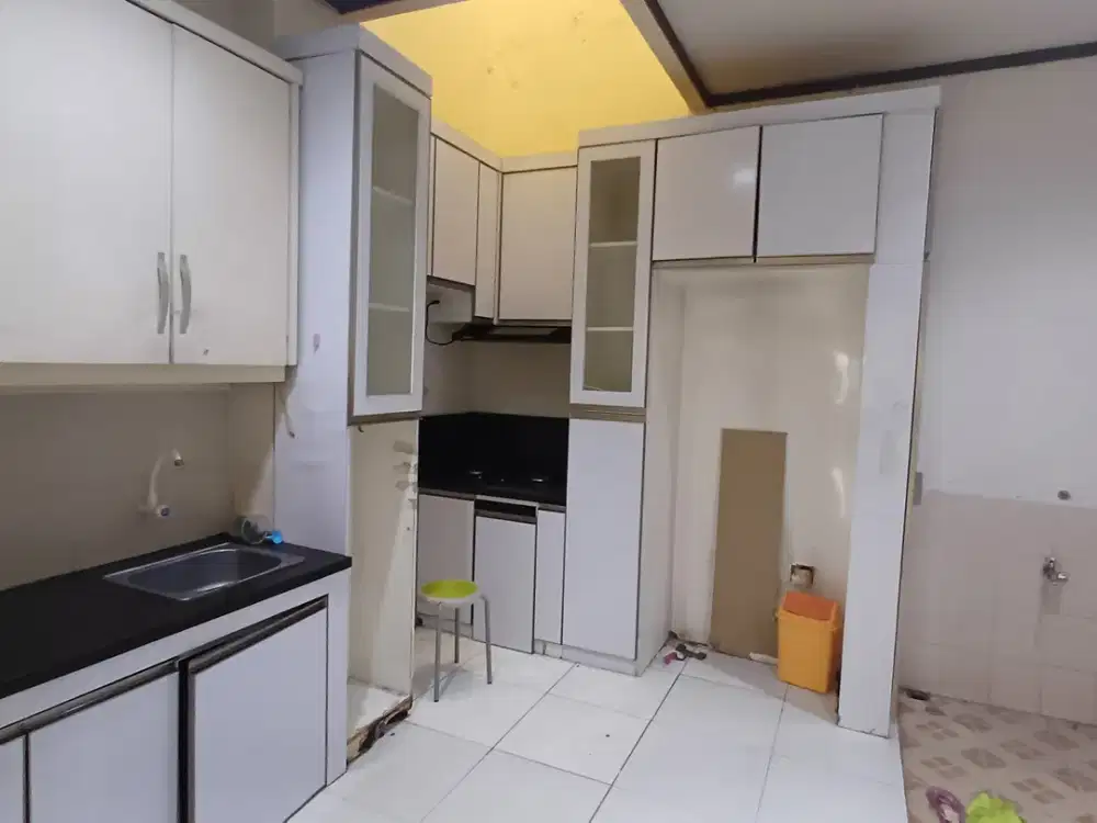 Disewakan rumah gading griya 2lantai kosongan