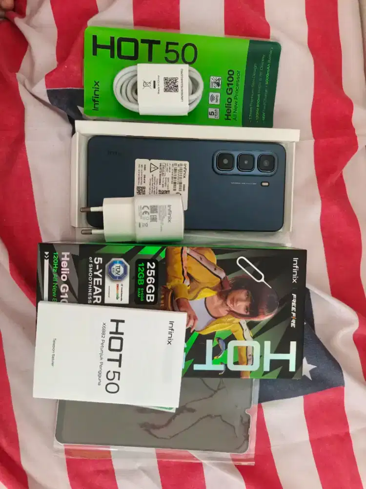 Infinix Hot 50 6/256 GB warna hitam