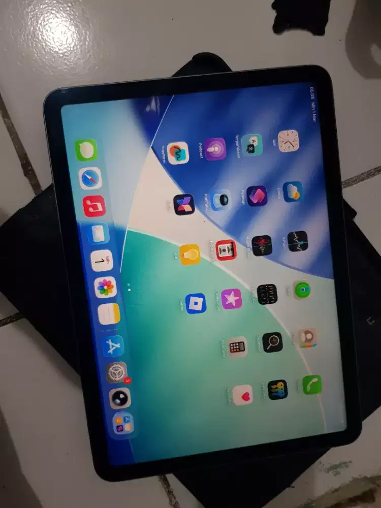 Ipad air 4 64GB minus dikit