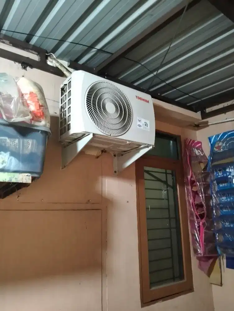 AC merek Toshiba 1/2 pk