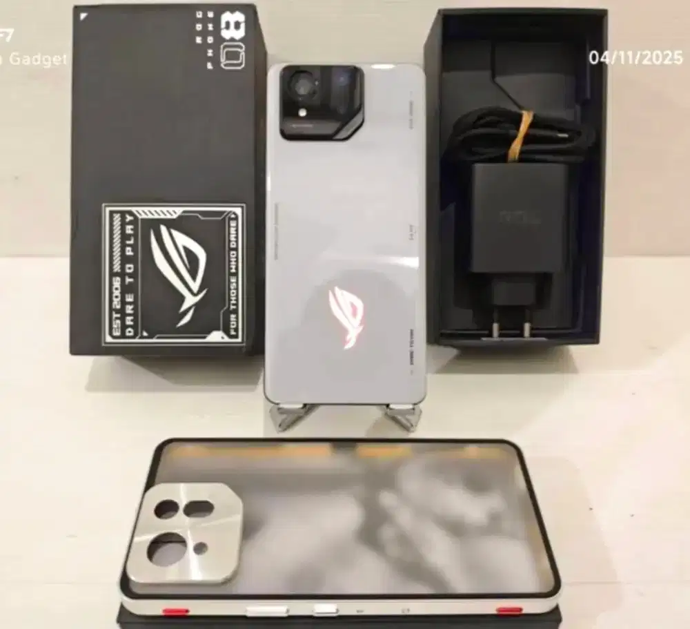 Asus Rog Phone 8 5G 12/256 Gb Likenew 99% Garansi Ex Resmi bs TT/BT