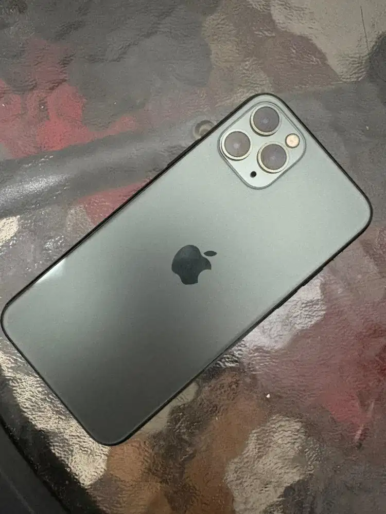iPhone 11 Pro 256GB Green –  Mulus, Kamera Juara!
