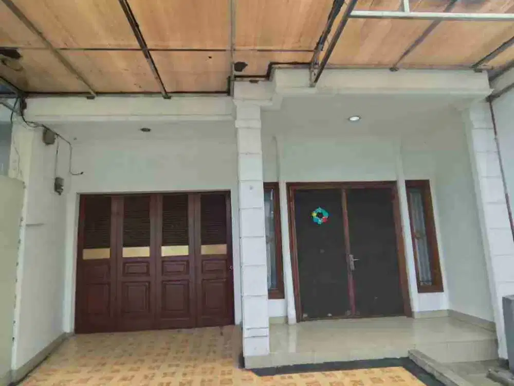 Dijual Rumah Standard 3 Lantai 3+1 BR di Kelapa Sawit Kelapa Gading, Jakarta Utara